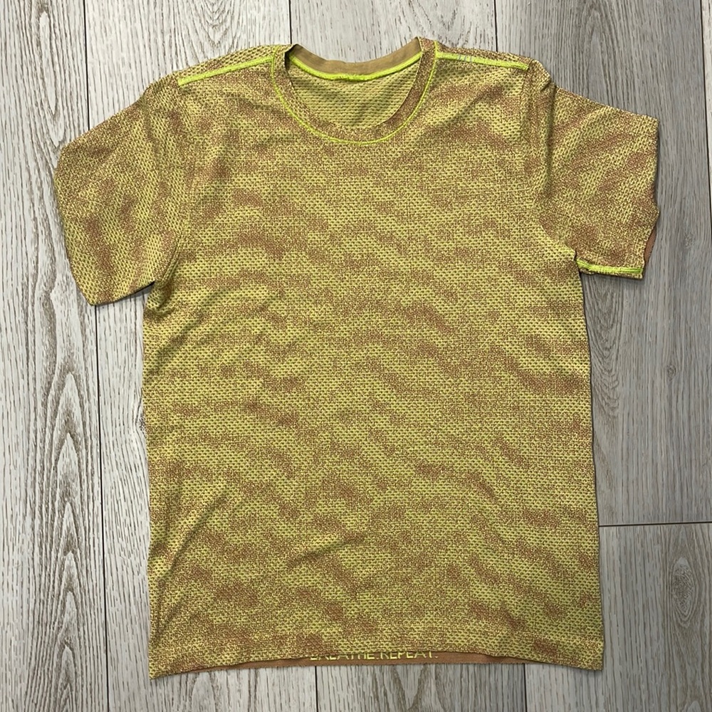 Lululemon Mens Sz M Vent Tech Tshirt